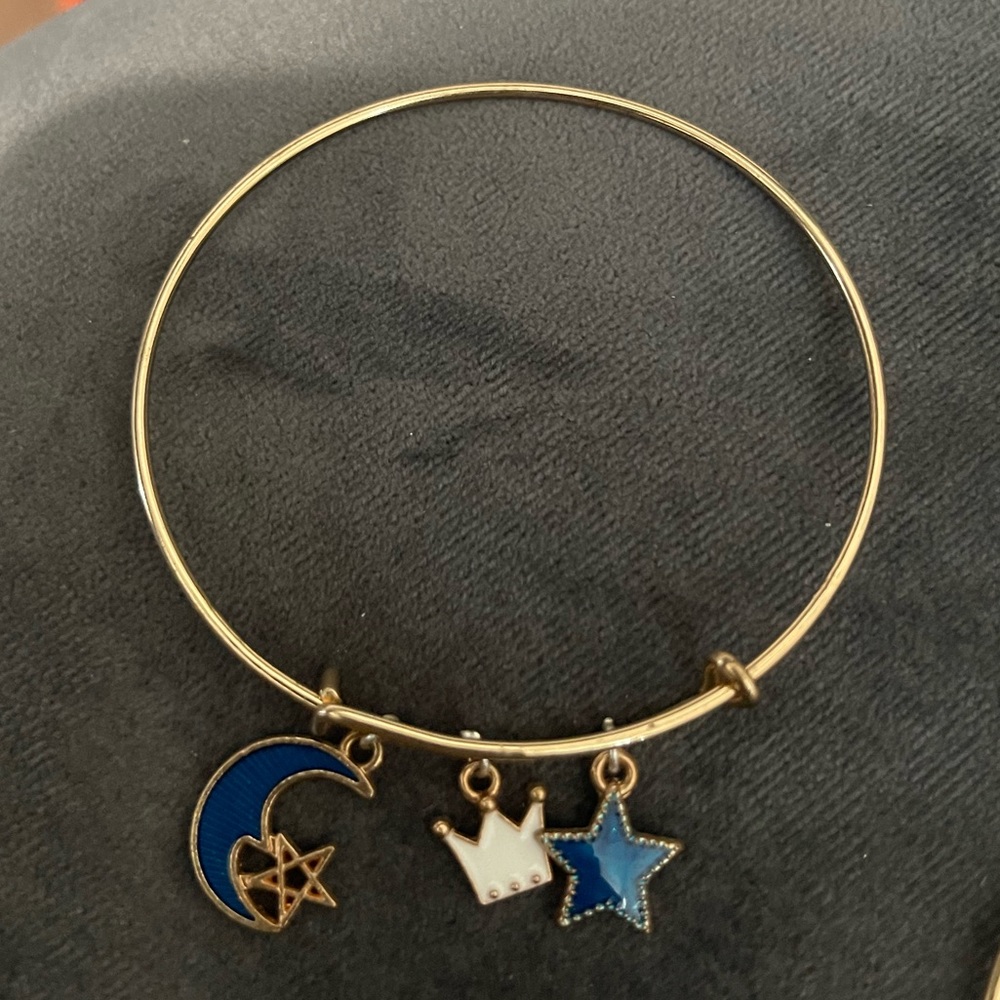 Handamde bracelet